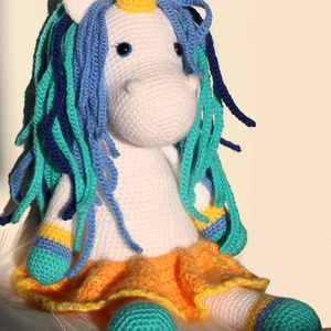 Horgolt unicornis amigurumi - Emily, Játék & Sport, Plüssállat & Játékfigura, Unikornis, Horgolás, Baba-és bábkészítés, MESKA