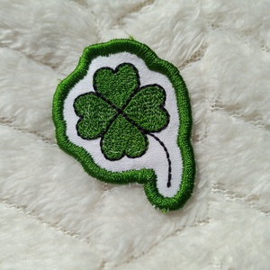 Felvarrható és vasalható ovis jel, lóhere, Játék & Sport, Ovis felszerelés, Óvodai jelek, Hímzés, Varrás, MESKA