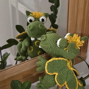Horgolt mini sárkány - játék & sport - plüssállat & játékfigura - plüss mesefigurák - Meska.hu