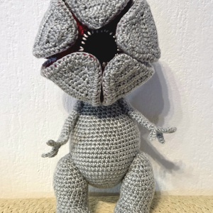 Horgolt  Demogorgon  -  - Meska.hu