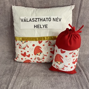 Mikulás párna + mikulás zsák egyedi névvel ellátva - karácsony - karácsonyi lakásdekoráció - Meska.hu