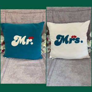 Mr. és Mrs. páros mintás párna - otthon & életmód - lakástextil - párna & párnahuzat - Meska.hu
