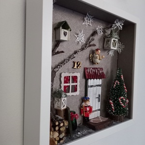 Miniatűr világ képkeretben - erdőszéli házikó karácsonykor - fali kulcstartó - otthon & életmód - dekoráció - kép & falikép - 3d képek - Meska.hu