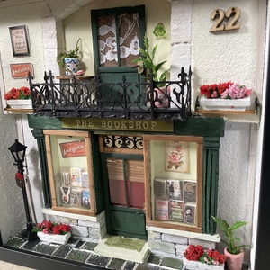 Könyvesbolt a Baker Streeten - miniatűr dobozkép - fali kulcstartó - otthon & életmód - dekoráció - kép & falikép - 3d képek - Meska.hu