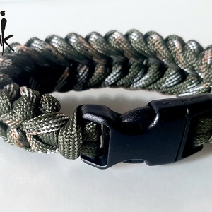 Paracord karkötő Terep  - ékszer - karkötő - fonott karkötő - Meska.hu