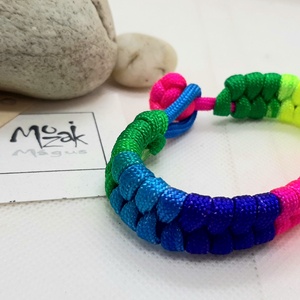 Szín szinnel paracord karkötő, Ékszer, Karkötő, Fonott karkötő, Csomózás, MESKA