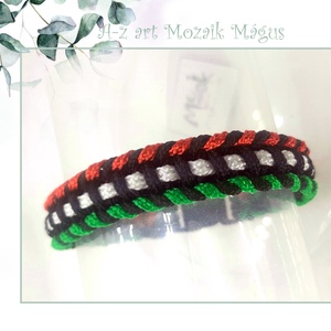  Keskeny nemzeti  paracord karkötő - Meska.hu