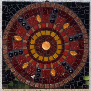 Piros mandala - üvegmozaik falikép - Meska.hu