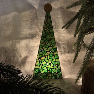 Karácsonyfa - üvegmozaik mécsestartó, Karácsony, Karácsonyi lakásdekoráció, Karácsonyi illatgyertya, mécses, Mozaik, Mindenmás, MESKA