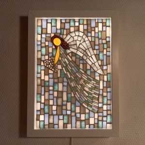 A szeretet angyala - üvegmozaik falikép világítással - otthon & életmód - dekoráció - kép & falikép - mozaik kép - Meska.hu