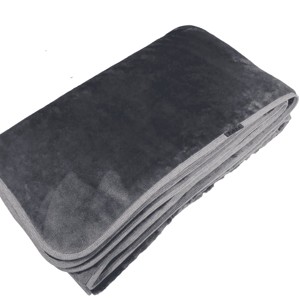 Fehér fleece pléd � puha, könnyű takaró otthonra és utazáshoz -  - Meska.hu