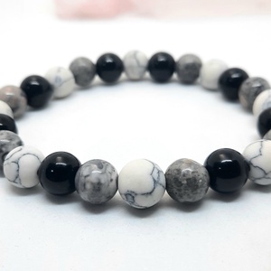 Jáspis, Howlit és Ónix ásvány karkötő  - Meska.hu