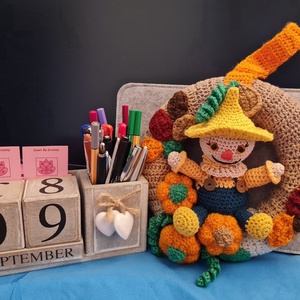 Őszi horgolt ajtódísz - otthon & életmód - dekoráció - halloween - halloweeni ajtódíszek és ablakdíszek - Meska.hu
