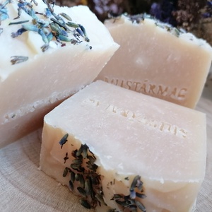 Holt tengeri iszapos sheavajas levendula illatú bőrápoló szappan - szépségápolás - szappan & fürdés - kézműves szappan - Meska.hu