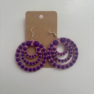 Lila fülbevaló, Ékszer, Fülbevaló, Karika fülbevaló, Festészet, Festett tárgyak, MESKA