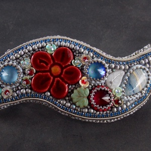 Tavaszi olvadás -gyöngy hímzett  hajcsat - ruha & divat - hajdísz & hajcsat - hajcsat & hajtű - Meska.hu