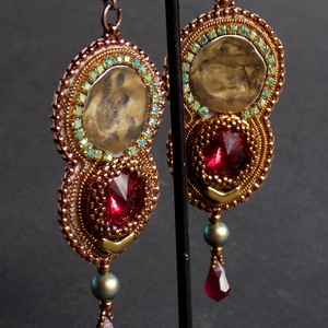 Sarolta - gyöngy hímzett fülbevaló, Ékszer, Fülbevaló, Lógó fülbevaló, Ékszerkészítés, Gyöngyfűzés, gyöngyhímzés, MESKA