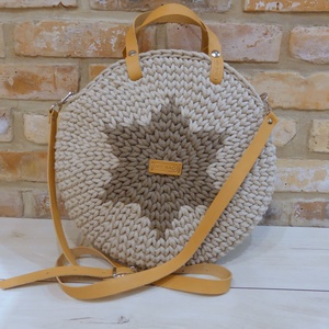 Horgolt női körtáska bézs színben - csillaggal a közepén - Crossbody, Táska & Tok, Kézitáska & válltáska, Vállon átvethető táska, Horgolás, MESKA