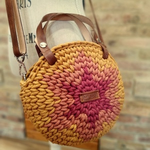 Horgolt női körtáska - MINI - csillaggal a közepén - Crossbody - MUSTÁRSÁRGA - táska & tok - kézitáska & válltáska - vállon átvethető táska - Meska.hu