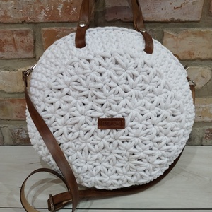 Horgolt női körtáska fehér színben - jázmin mintával - Crossbody, Táska & Tok, Kézitáska & válltáska, Vállon átvethető táska, Horgolás, MESKA