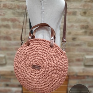 Horgolt női körtáska TERRAKOTTA színben - Crossbody - táska & tok - kézitáska & válltáska - vállon átvethető táska - Meska.hu