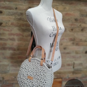 Horgolt női körtáska BÉZS színben - jázmin mintával - Crossbody - táska & tok - kézitáska & válltáska - vállon átvethető táska - Meska.hu