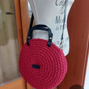 Horgolt női körtáska MEGGYPIROS színben - Crossbody - Meska.hu