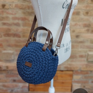 Horgolt női körtáska - MINI - Crossbody - FARMERKÉK - táska & tok - kézitáska & válltáska - vállon átvethető táska - Meska.hu