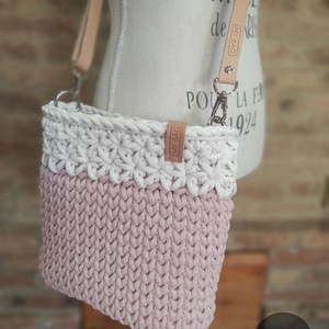 Horgolt női crossbody táska PASTEL PINK/EKRÜ színekben - Jázmin mintával - MINI - táska & tok - kézitáska & válltáska - vállon átvethető táska - Meska.hu