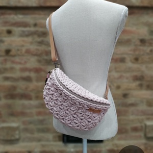Horgolt övtáska jázmin mintával - PASTEL PINK - táska & tok - övtáska - Meska.hu