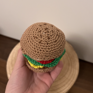 Horgolt hamburger - játék & sport - plüssállat & játékfigura - más figura - Meska.hu