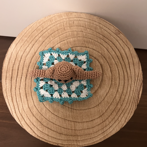 Horgolt alvós maci - játék & sport - plüssállat & játékfigura - cica - Meska.hu