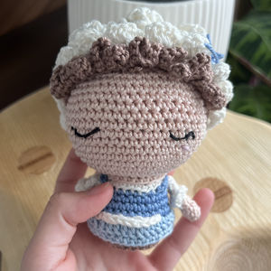 Horgolt tehénfejő kisasszony - játék & sport - plüssállat & játékfigura - ember - Meska.hu