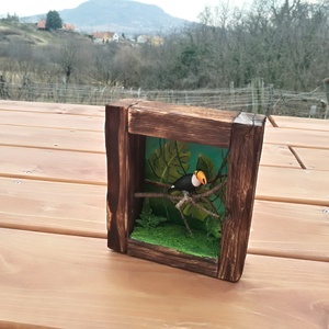 Tukános shadowbox, falikép - otthon & életmód - dekoráció - kép & falikép - fából készült kép - Meska.hu