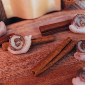 Fahéjas csiga illatviasz csomag - otthon & életmód - gyertya, illat, aroma - illatviasz - Meska.hu Fahéjas csiga illatviasz csomag - otthon & életmód - gyertya, illat, aroma - illatviasz - Meska.hu