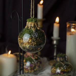 Újévi Bőségvonzó Witch Ball, kézműves boszorkány gömb, szerencse, bőség, új kezdetek  - otthon & életmód - dekoráció - ajtó- és ablak dekoráció - ablakdísz - Meska.hu