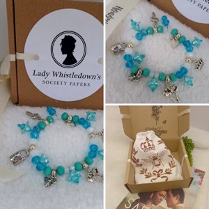 Bridgerton ihletésű-charm karkötő, virággyöngyökkel-B001, Ékszer, Karkötő, Charm karkötő, , MESKA