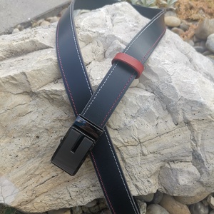 Tengerészkék automata csatos bőr öv színes varrással.  - Meska.hu