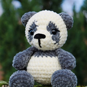 Horgolt panda plüss  - játék & sport - plüssállat & játékfigura - maci - Meska.hu