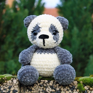 Horgolt panda plüss  - játék & sport - plüssállat & játékfigura - maci - Meska.hu
