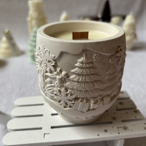 Dombornyomott karácsonyi gyertya   fa kanóc, kézzel öntött tégely - karácsony - karácsonyi lakásdekoráció - karácsonyi illatgyertya, mécses - Meska.hu