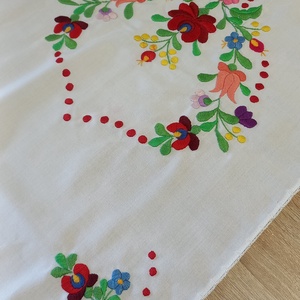 Terítő  - otthon & életmód - dekoráció - asztal és polc dekoráció - horgolt & csipketerítő - Meska.hu