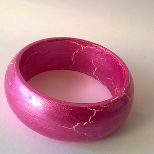 Pink csajos karkötő, Ékszer, Karkötő, Karperec, Famegmunkálás, Festett tárgyak, MESKA