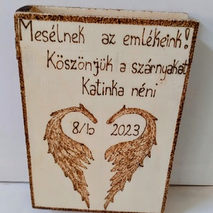 Szárnyas emlékkönyv, Otthon & Életmód, Dekoráció, Asztal és polc dekoráció, Díszdoboz, Gravírozás, pirográfia, MESKA