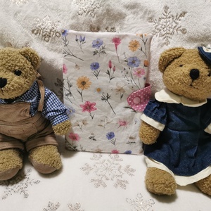 Csajos egészségügyi kis könyv borító, Otthon & Életmód, Papír, írószer, Könyv- és füzetborító, Varrás, MESKA