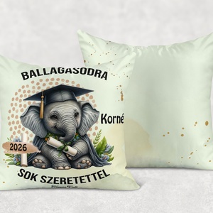 Ballagás 2026: elefánt mintás egyedi párna névvel - személyre szabott emlék (POLI40-0406) - otthon & életmód - lakástextil - párna & párnahuzat - díszpárna (belsővel együtt) - Meska.hu