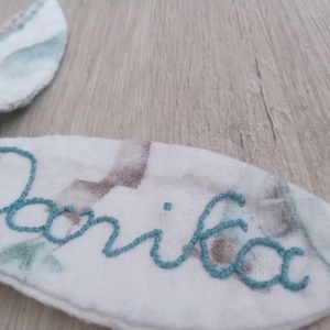 Névvel ellátott nyuszi szundikendő - játék & sport - plüssállat & játékfigura - nyuszi - Meska.hu