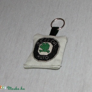 Skoda kulcstartó -  - Meska.hu