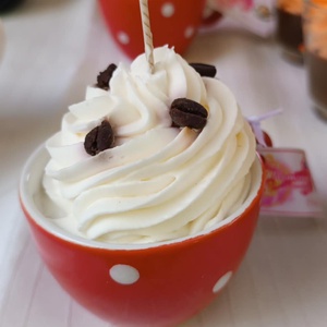 Kávé illatú gyertya pettyes csészében, Otthon & Életmód, Gyertya, illat, aroma, Gyertya, Gyertya-, mécseskészítés, MESKA