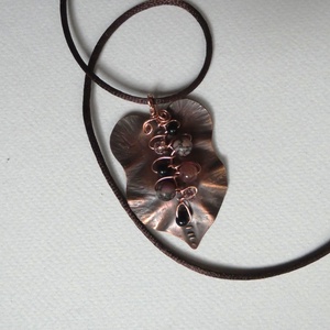 Levél és termés - ékszer - nyaklánc - medál - Meska.hu